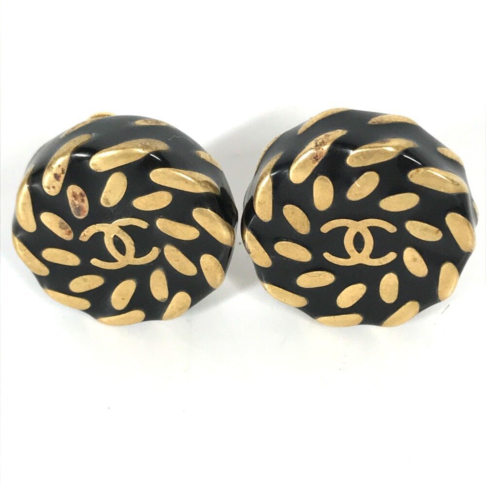 CHANEL Authentic Vintage Gold Earrings - Picture 1 of 8